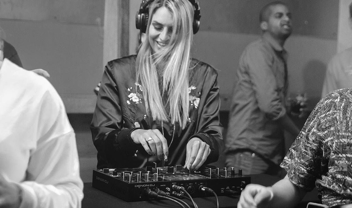 DENON DJ Prime Go vine in 2020 cu baterie portabila